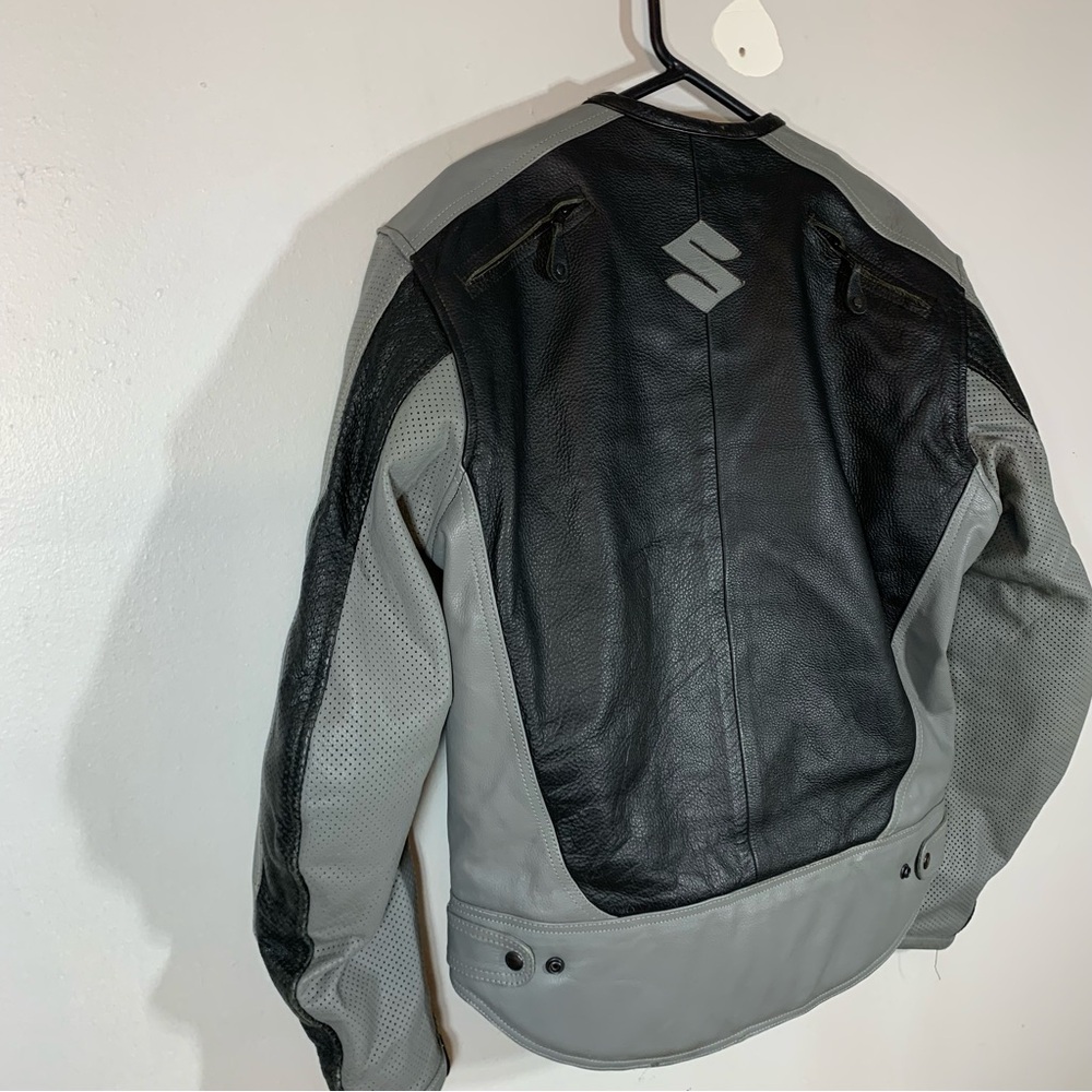 Vintage Y2K Suzuki motorcycle leather jacket - Picture 9 of 11